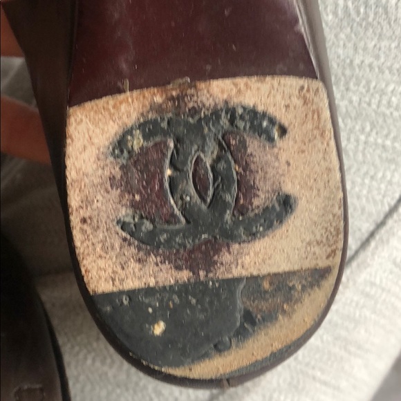 COPY - Authentic Chanel leather loafers with chains - Picture 6 of 8